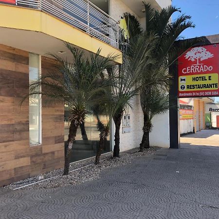 Aragarcas Hotel E Restaurante Cerrado المظهر الخارجي الصورة