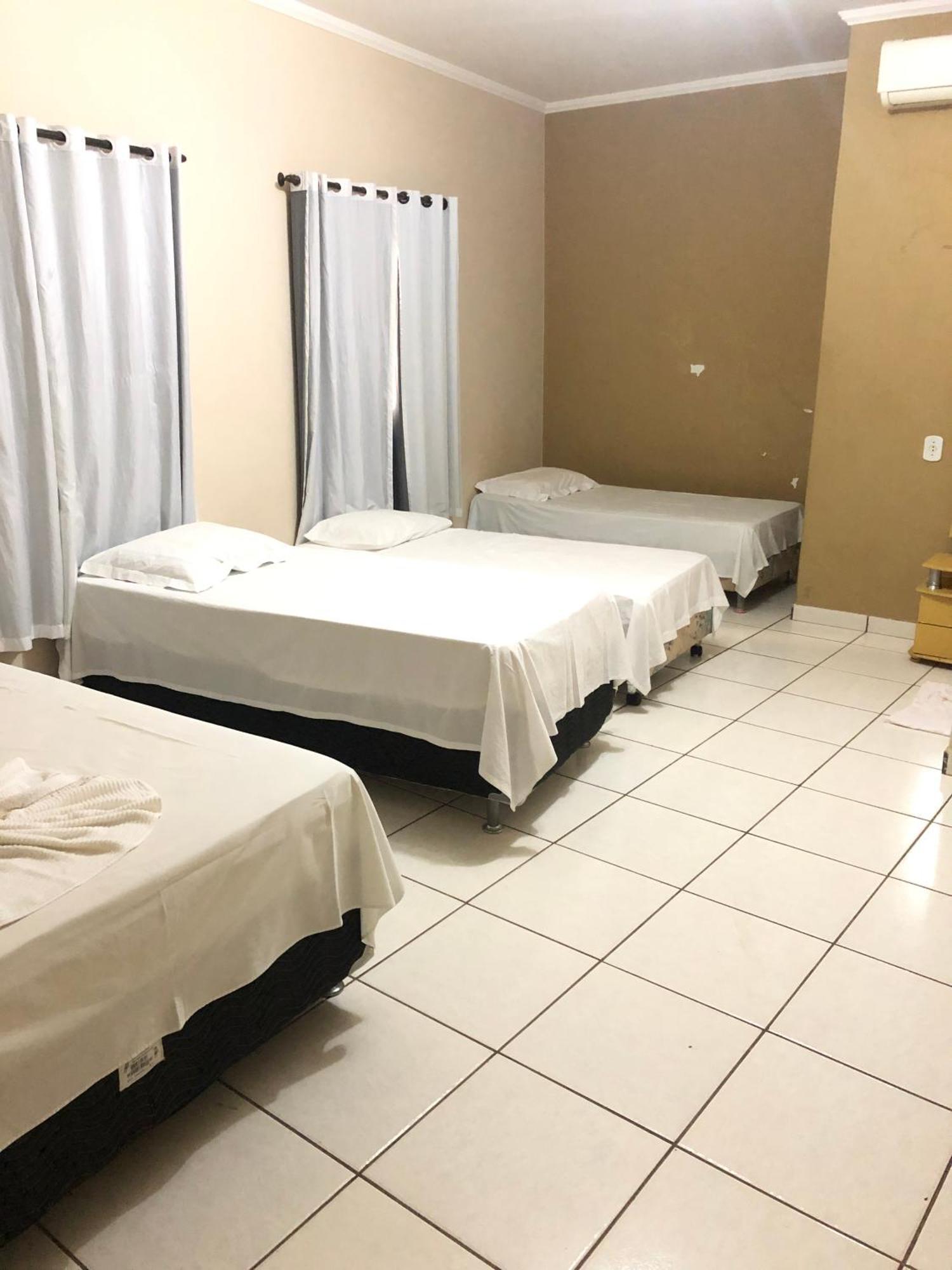 Aragarcas Hotel E Restaurante Cerrado المظهر الخارجي الصورة